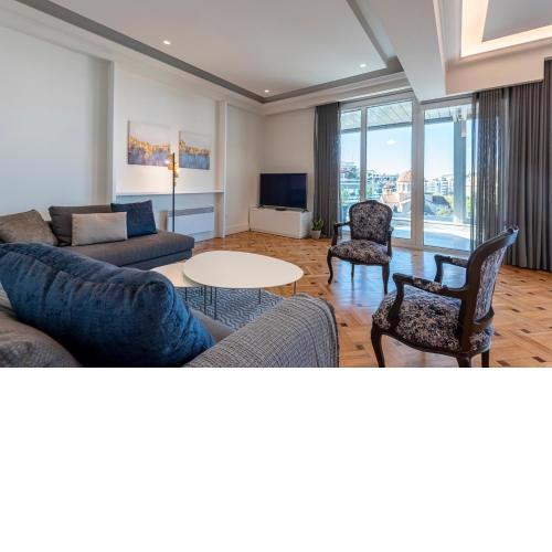 Phaedrus Living City Center Luxury Flat Neos Kosmos