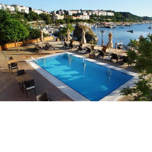 Phellos Suites