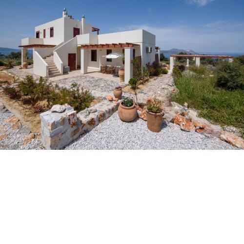 PhenΩmena Apartments