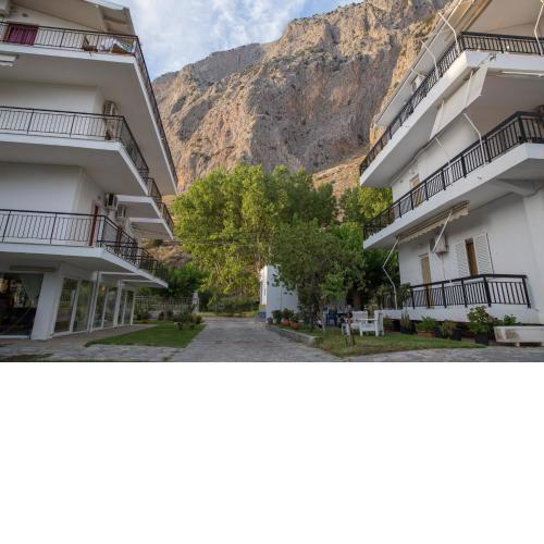 Philoxenia Apartments