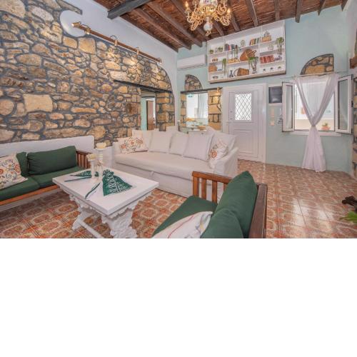 Philoxenia traditional house