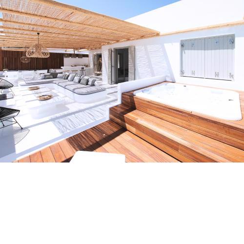 Phos Home by Rocks Estates