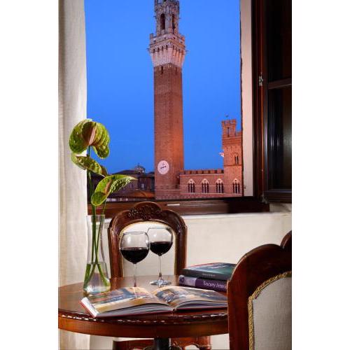 Piazza del Campo Honeymoon Suite
