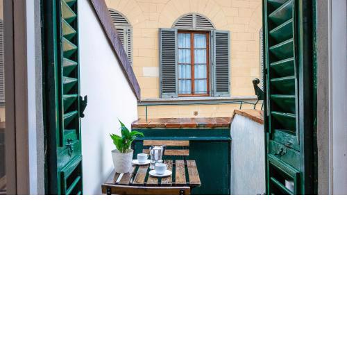 Piazza della Signoria-Rental in Rome