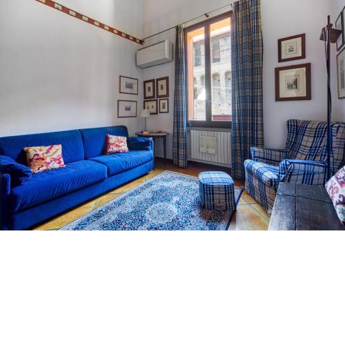 Piazza Maggiore Duplex Apartment by Wonderful Italy