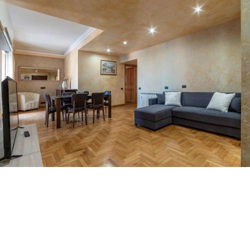 Piazzale Clodio Large Apartment