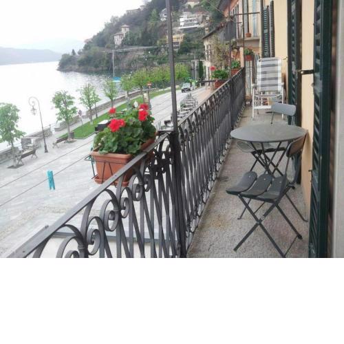 Piazzetta Lago