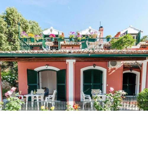 Pieros Studio Tsimis