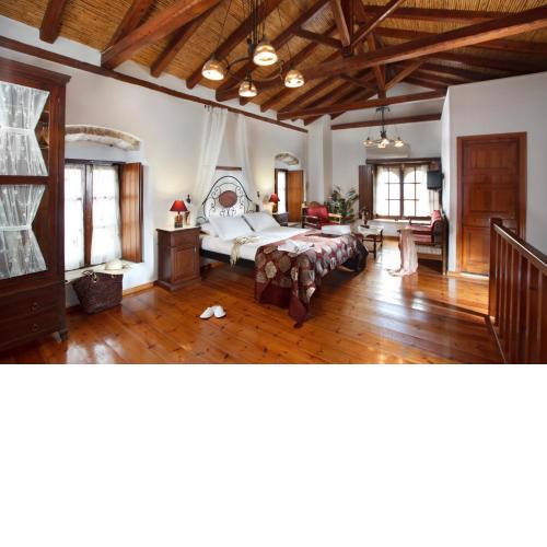 Pietra Suite