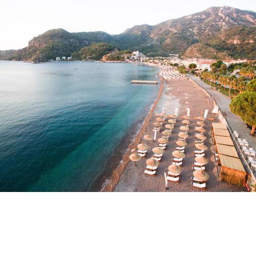 Pilos Suites