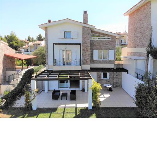 Pine Tree Villa