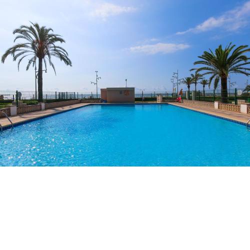 PINEDA 4 Planet Costa Dorada