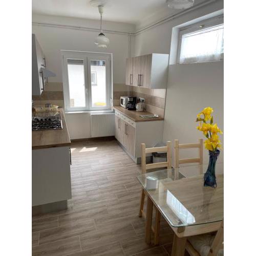Pingvin Cukrászda Apartman