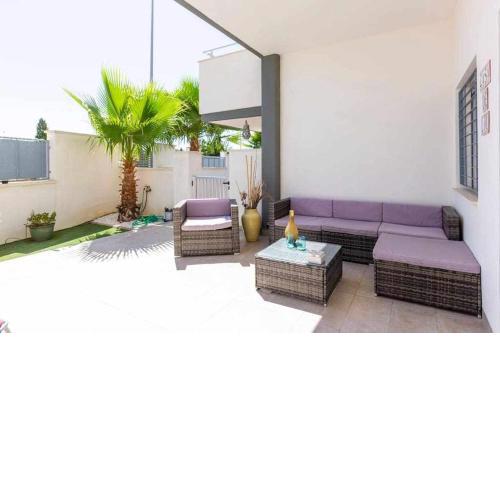 Pink Garden Bungalow con piscina Free Parking