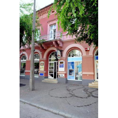 Piros Arany Panzió Kalocsa