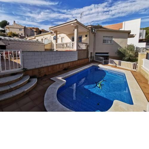 Piscina, bbq, quiet zone, relax SEGUR DE CALAFELL