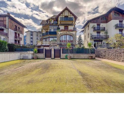 Piso reformado en 1ª línea Hondarribia (ESS02190)