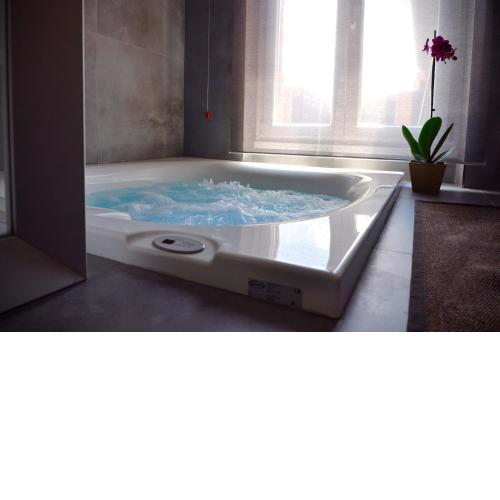 Place 24 Suites & Wellness