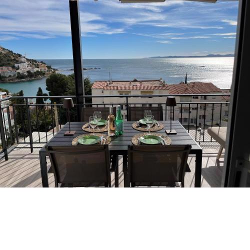 Plage à 100 m, terrasse vue mer, parking, wifi