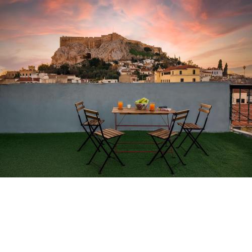 Plaka Apartment With Terrace View