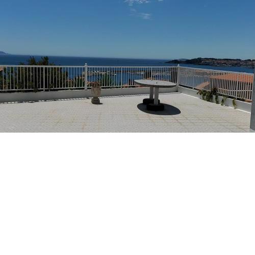 Planta baja con gran terraza de 2 a 4 habitaciones
