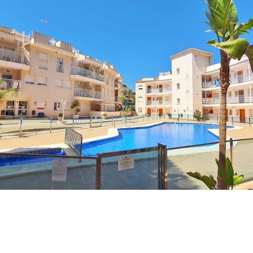 Planta Baja con Piscina, Wifi, Jardín con Barbacoa