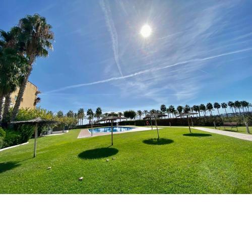 PLANTA BAJA FRENTE AL MAR CON PISCINA by hlclub HUTB-58936 ELIMANN