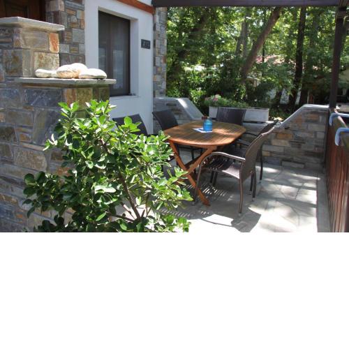 PLATANOFYLLA Duplex Apartment No2