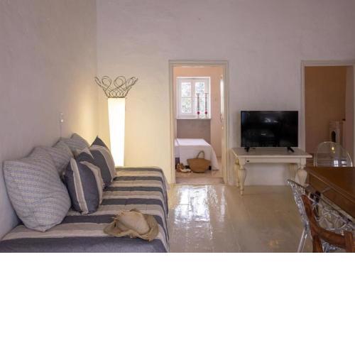 Platanos Cycladic house