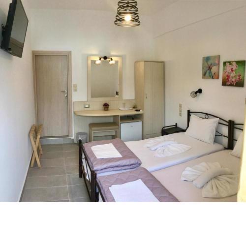 Platanos Rooms