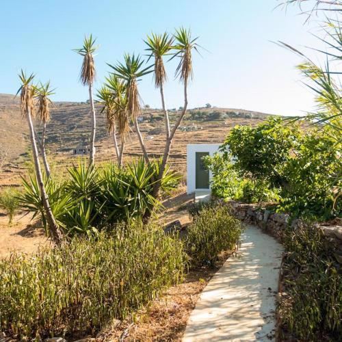 Platis Gialos Cozy Romantic Hideaway