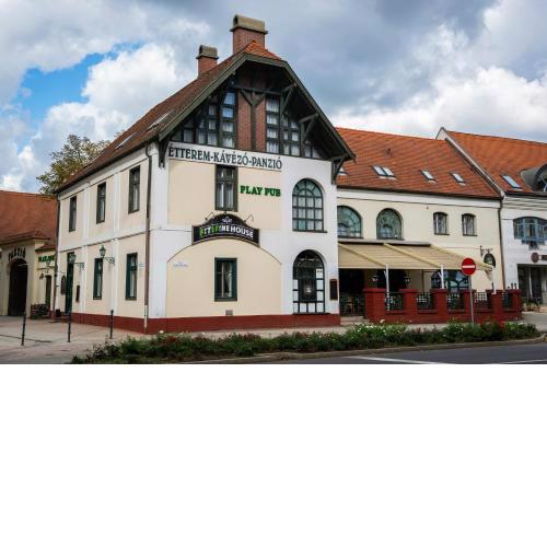 Play Pub Étterem és Panzió