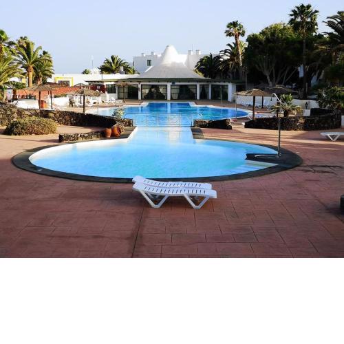 Playa Roca Bungalows Costa Teguise