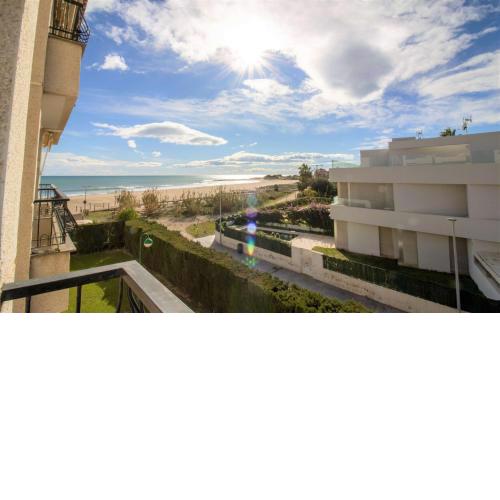 PLAYAMAR 1121 Primera línea playa Cargador ALBERT VILLAS
