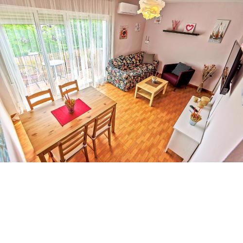 Plaza de Toros 3-Bedroom Apartment with Balcony