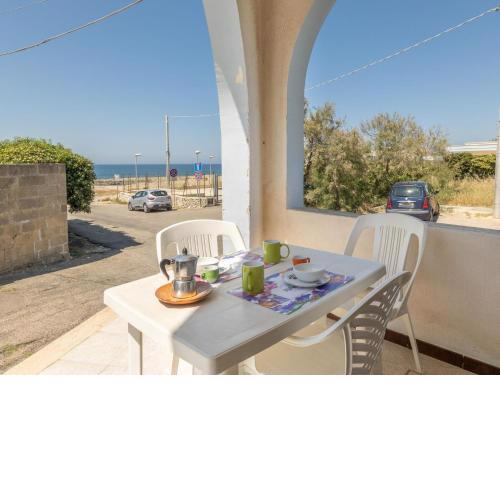 Pleasant apartment in Marina di Mancaversa with terrace