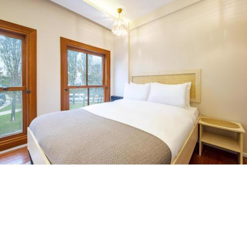 Pleasant Flat in the Heart of Balat