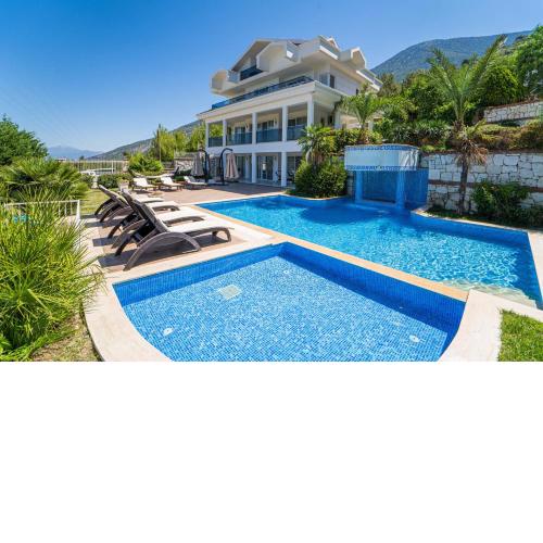 Pleasant House with Private Pool in Fethiye