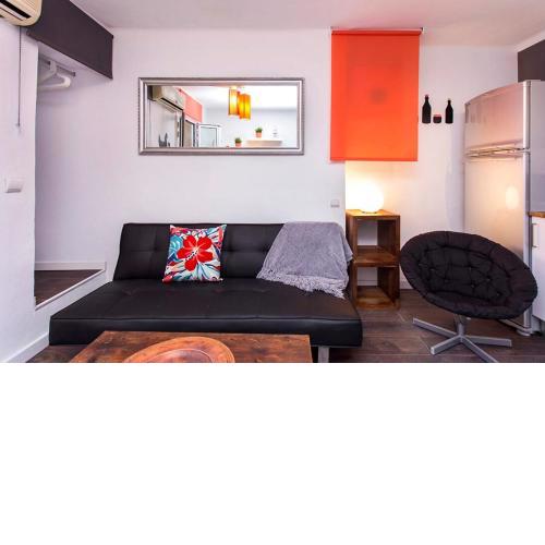 Pleasant Studio with Balcony Close to Camp Nou
