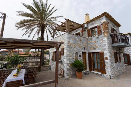 Pleiades Traditional Seaside Villas