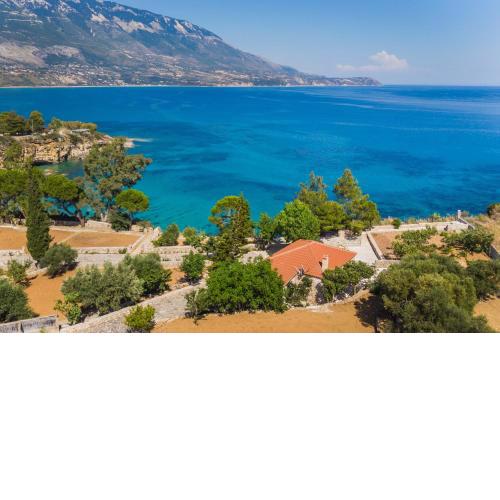 Ploes Luxury Cottages