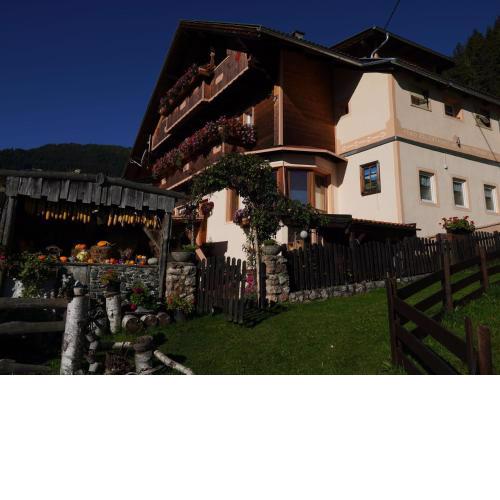 Plush Holiday Home in Hippach with Magical Views