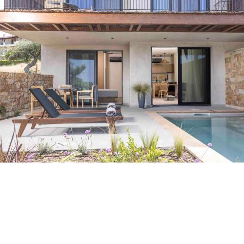 Pnoes Luxury Suites