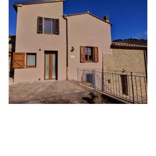 Podere del Ciacchi Among Tuscany Greenery - Happy Rentals