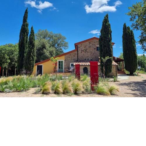 Podere La Gualda Vecchia - Spa, elegance, nature, quality and simplicity.