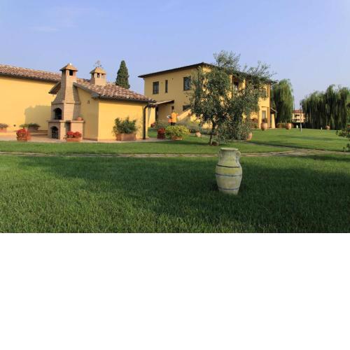 Podere Tre Cipressi Country Resort