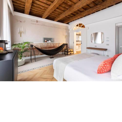 Poēsis Experience Hotel