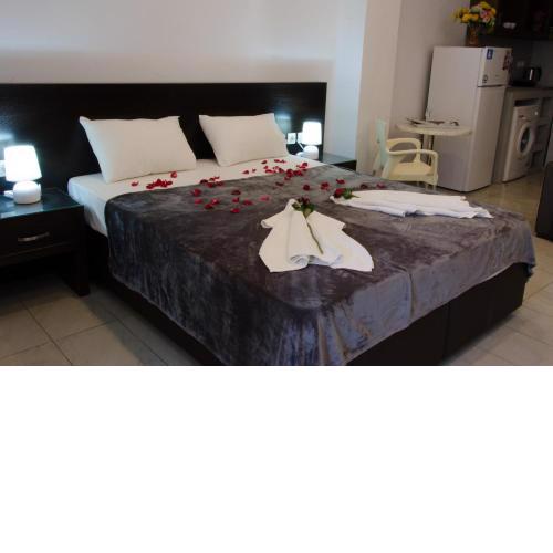 Polykratis Rooms