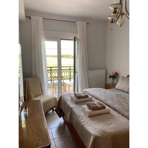 Polys Apartment with view