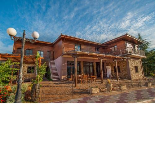 Polys Guest House